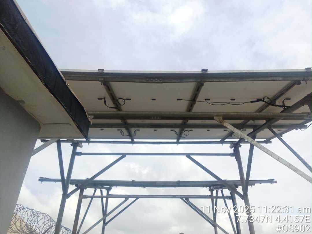 Solar panel array mounted for backup power